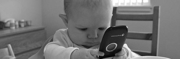 Bébé téléphone