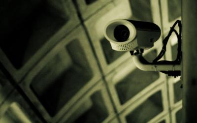 Nous sommes sous surveillance